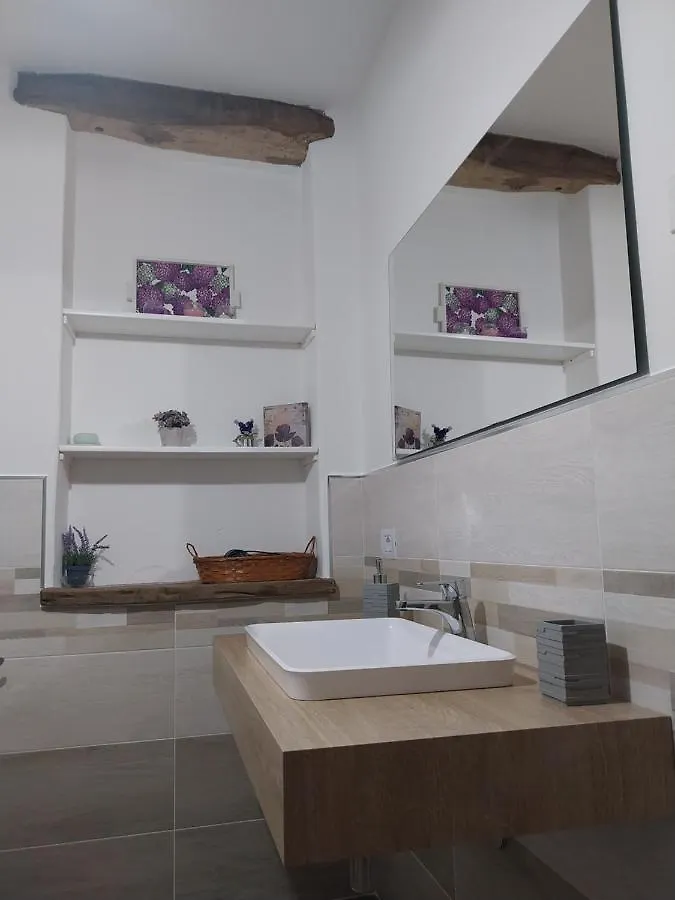 فندق مبيت وإفطار فوني B&B La Dolce Sosta إيطاليا