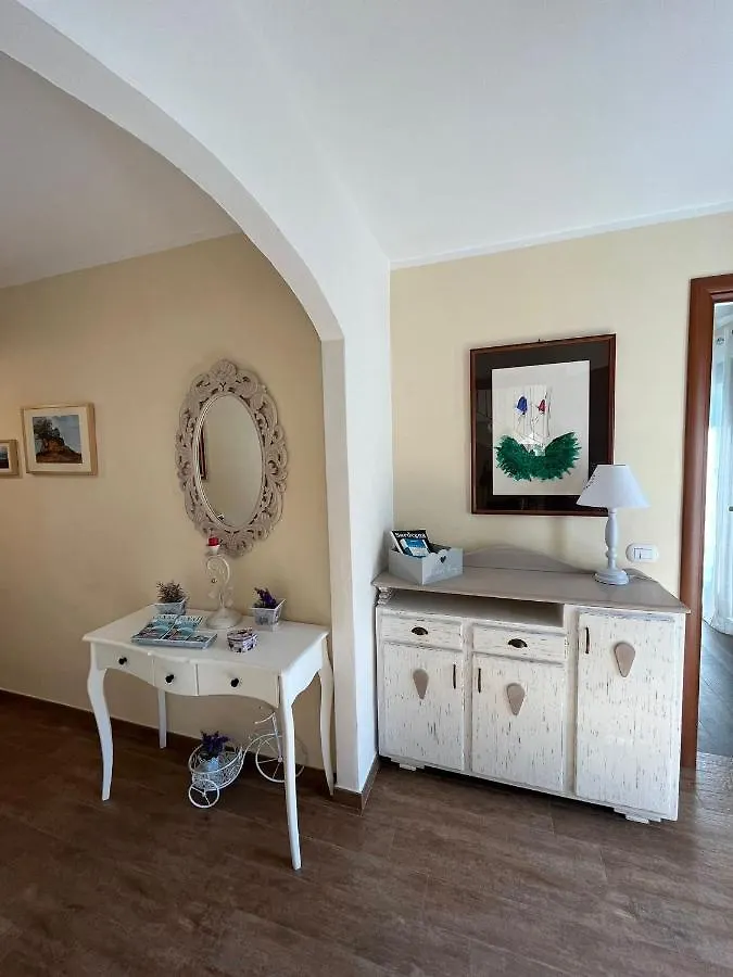 فندق مبيت وإفطار فوني B&B La Dolce Sosta إيطاليا